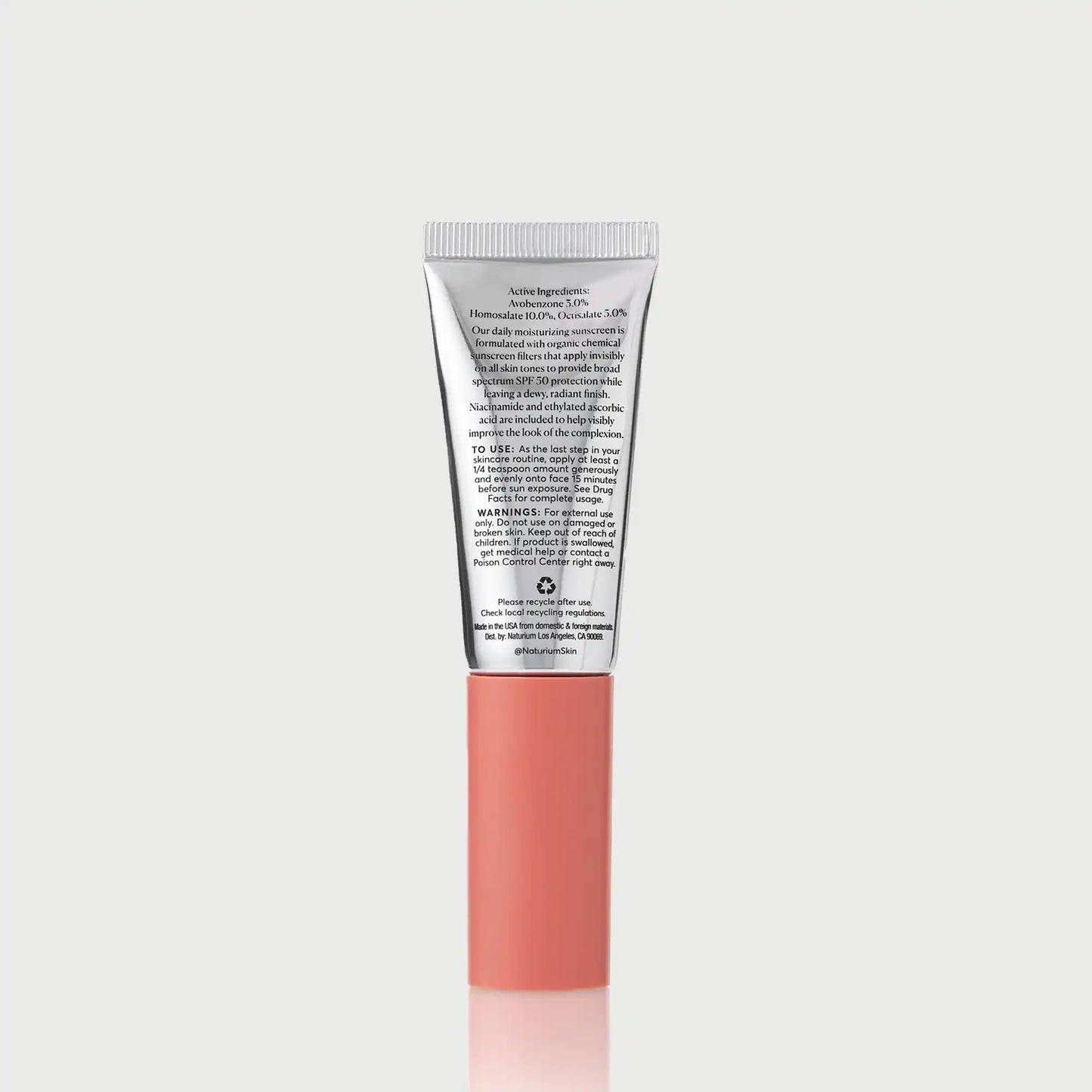 dew-glow-moisturizer-spf-50-travel-size-l0 NATR-10157_Dew-Glow-Moisturizer-SPF-50-Mini_back_capon_bonebkgd_d7cb9bbb-e294-42e2-8d5a-28c73c09b5b5.webp