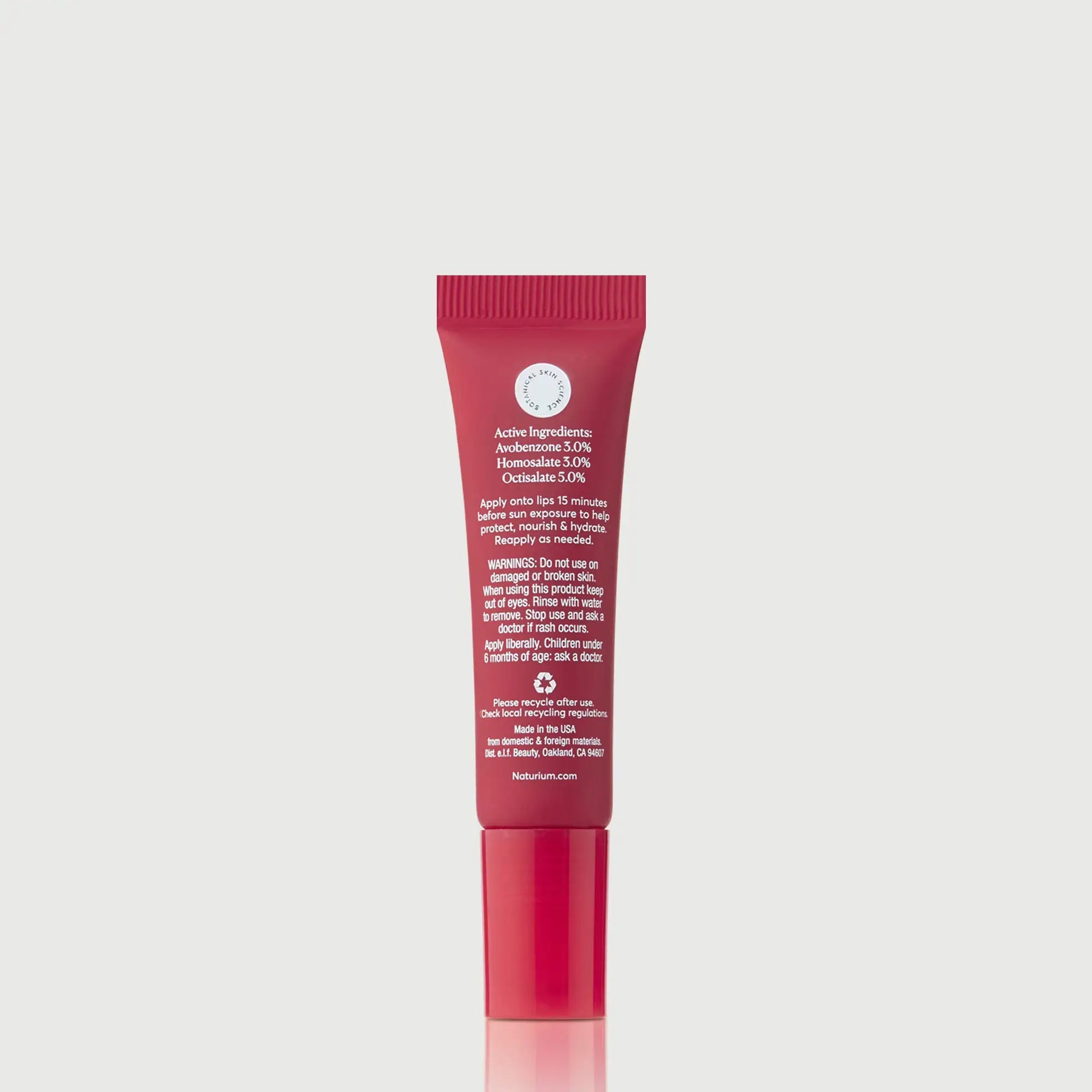 phyto-glow-lip-balm-spf-45-oasis-w8 NATR-10125_PhytoGlow_SPF_Oasis_primary_capon_back_bonebkgd_1.webp