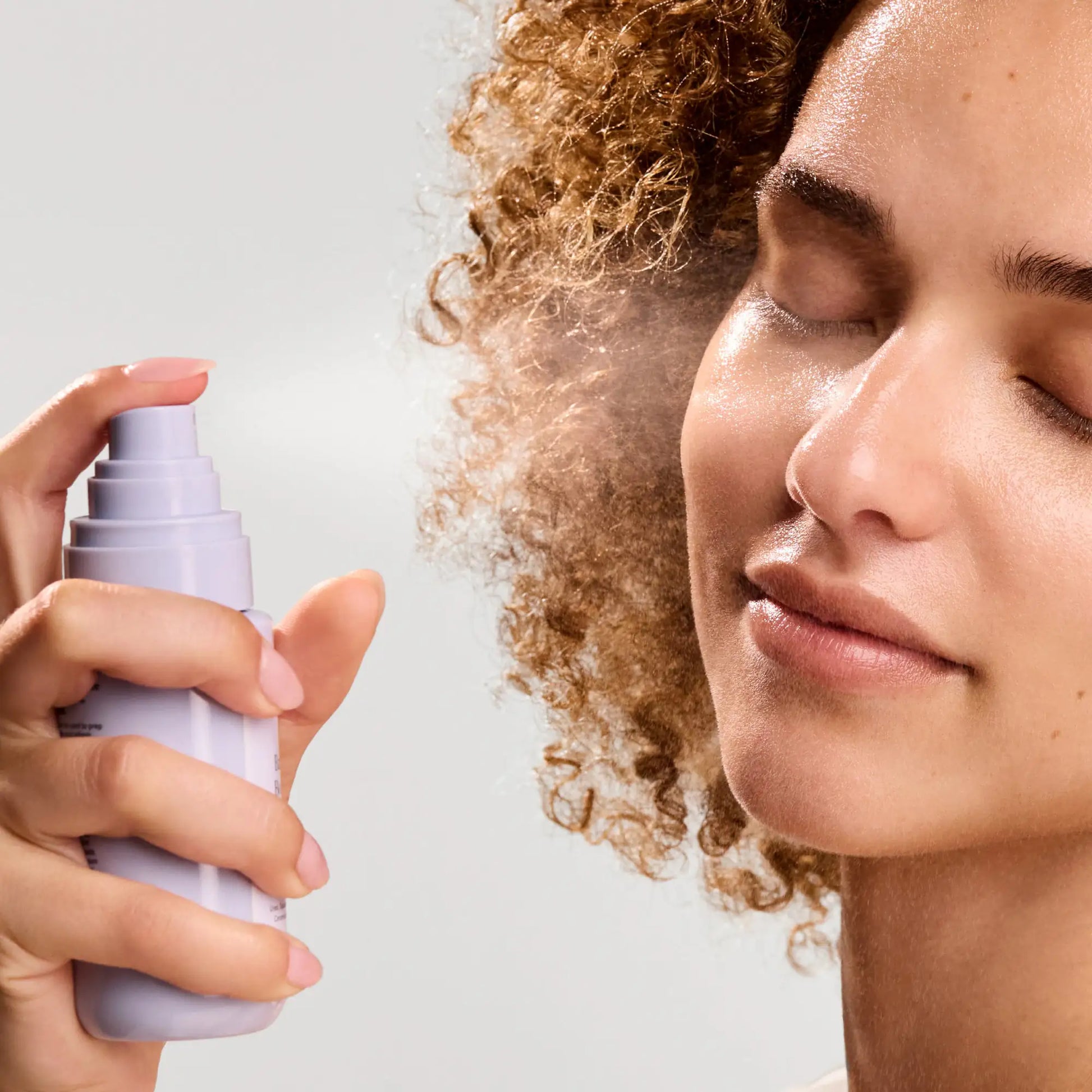 barrier-bounce-bi-phase-mist-y4 NATR-10167-Alt-Images-Barrier-Bounce-Bi-Phase-Toner-Mist_06.webp