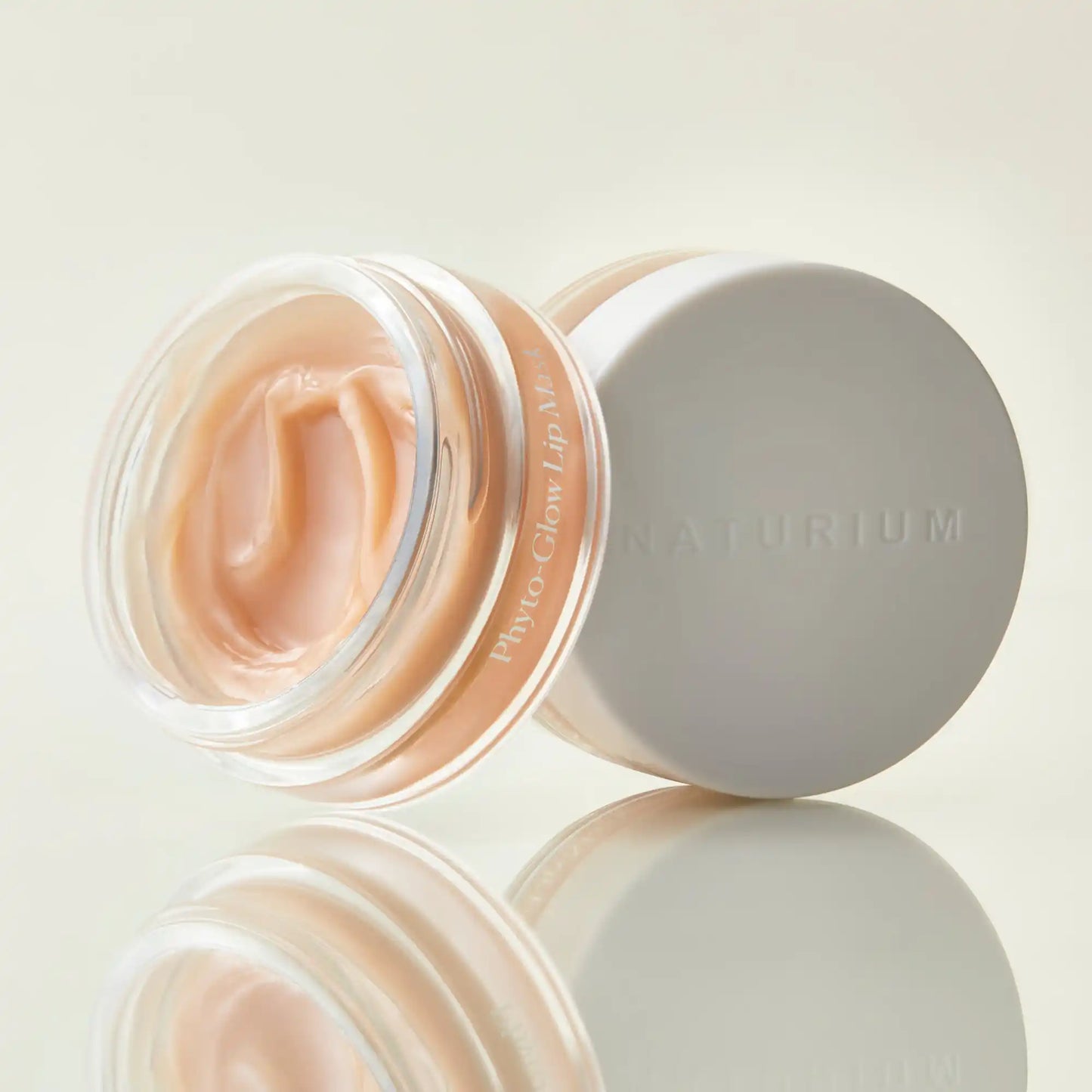 phyto-glow-lip-mask-p5 phyto-lipmask_0607-crop.webp